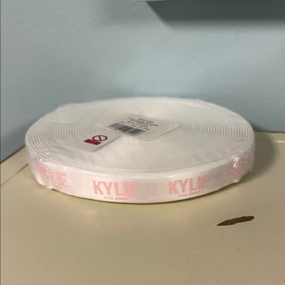 Kylie Jenner Silk Gift Ribbon roll of 100m 🌸🌸KYLIE Cosmetics